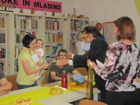 Srečanje najmlajših občanov 8